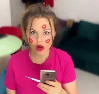 📱
