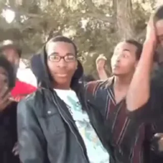 😂