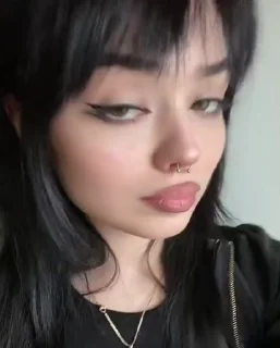👁