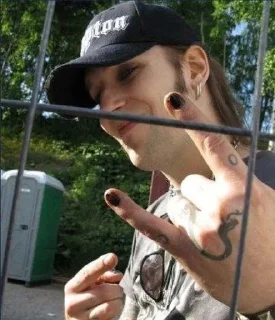 🤘