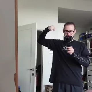 ☠
