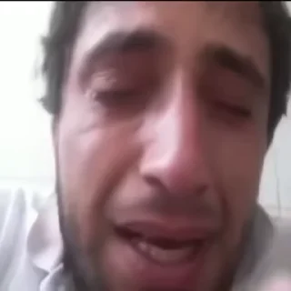 😭