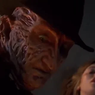 😨