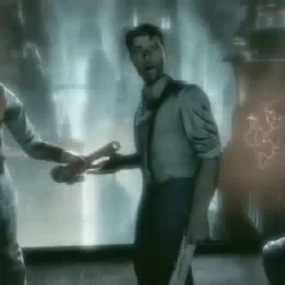 👊