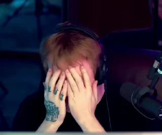 😢