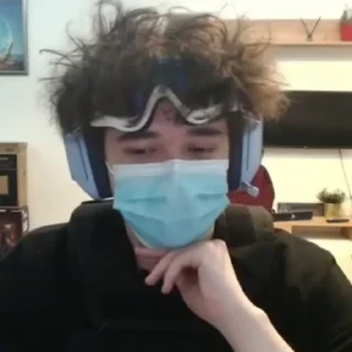 😶