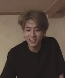 🎶