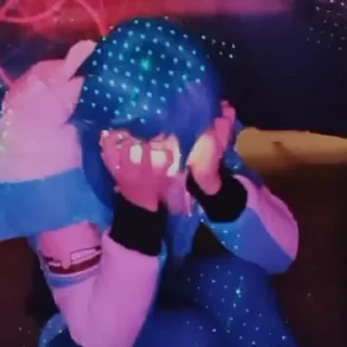 😢