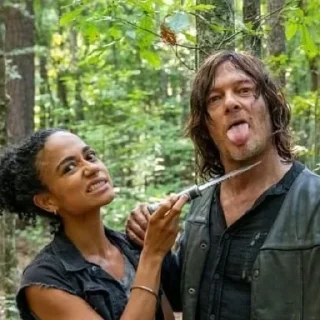 😝