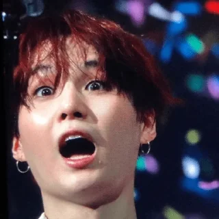 😲