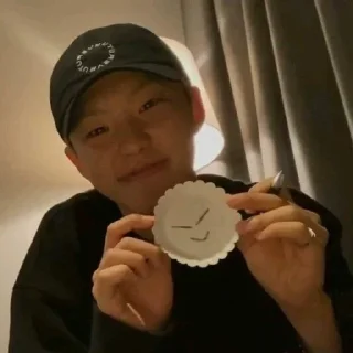 😁