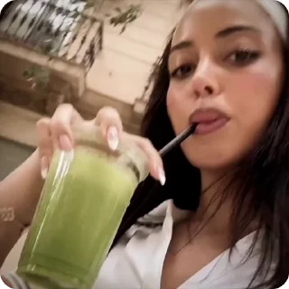🎭