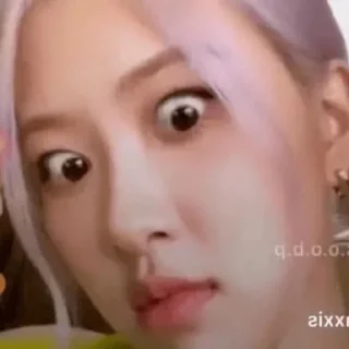 😳