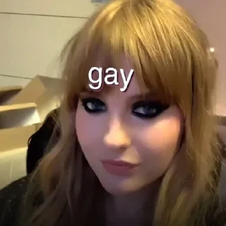 😈