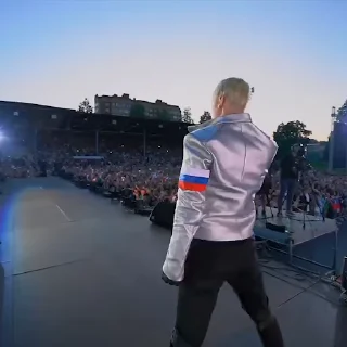 🎤