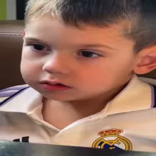 😐
