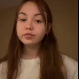 😠