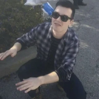 💣