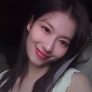 👀