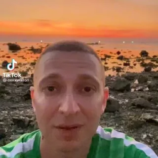 😶