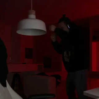 😈