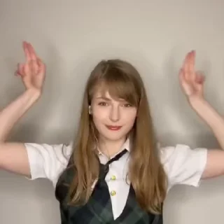 😈