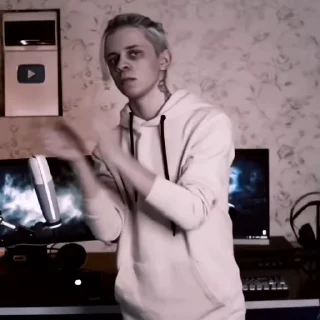 🎥