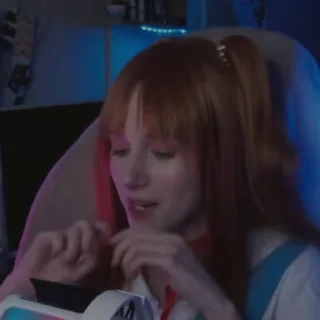 👹