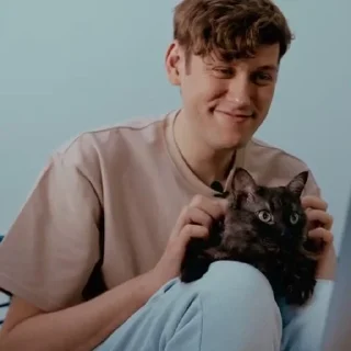 😻