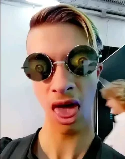 🤪