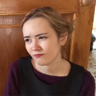 😡