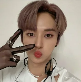 💋