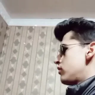 🤨