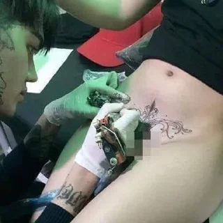 💋