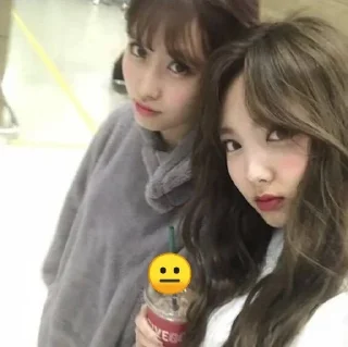 😐