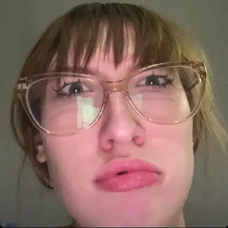 🤨