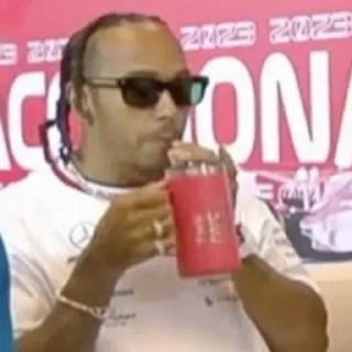 😎