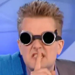 😷