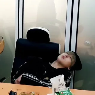 🥴
