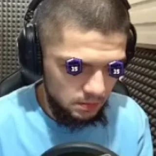 🥇