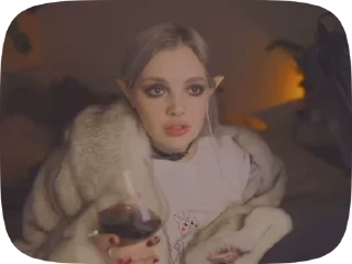 🍸