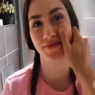 😊