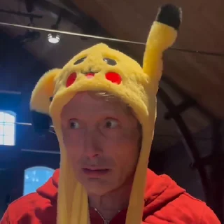 🥳