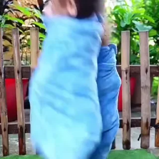 🥳