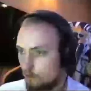 😀