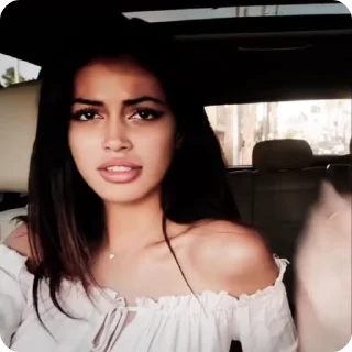 🎭