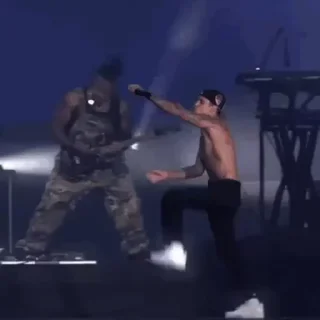 😎