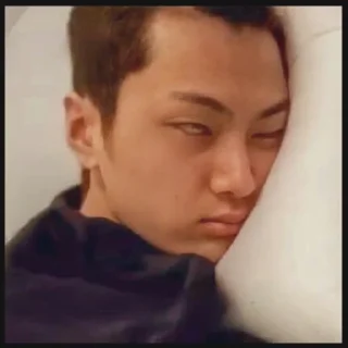 😴