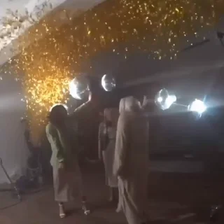 🤩