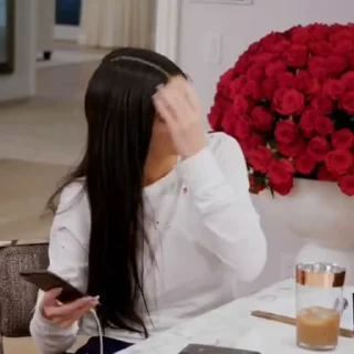 😐